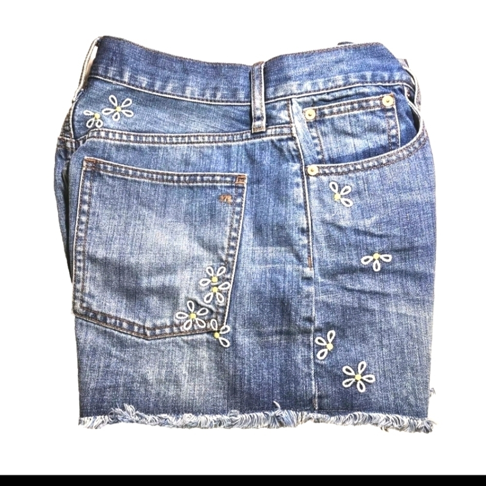 Madewell Women's Blue Denim Jean Floral Embroidered Cut Off Shorts Size 26 - Picture 4 of 11
